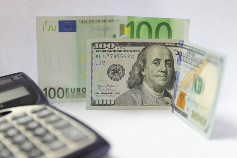 قیمت دلار و یورو در بازارهای مختلف 27 شهریور 1402