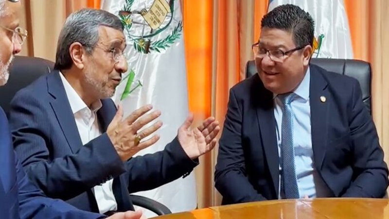 انگلیسی صحبت کردن محمود احمدی‌نژاد با وزیر محیط زیست گواتمالا! + فیلم