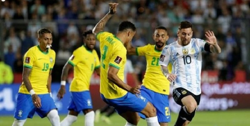 پیروزی آرژانتین مقابل برزیل و درگیری شدید هواداران + فیلم