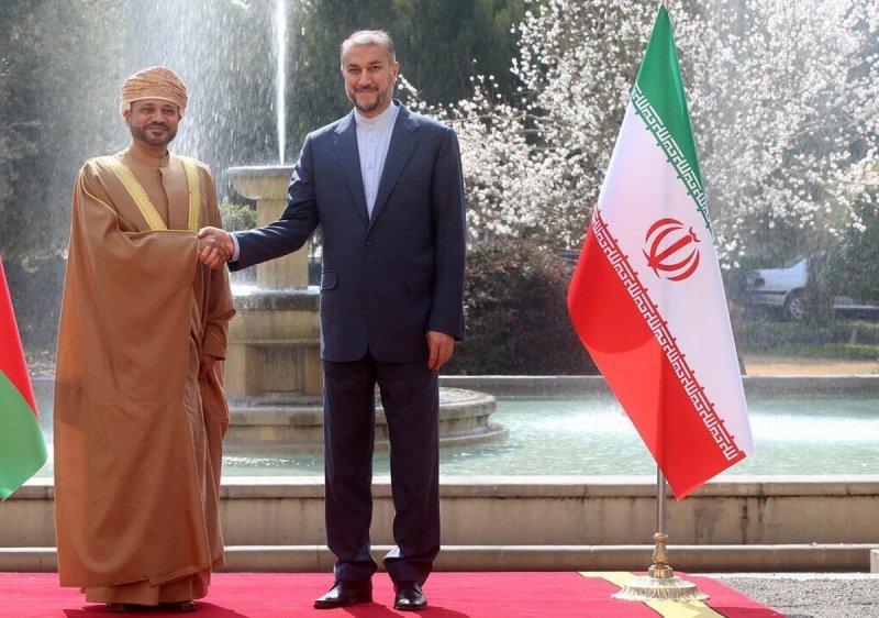 وزیر خارجه عمان امروز به تهران سفر می‌کند