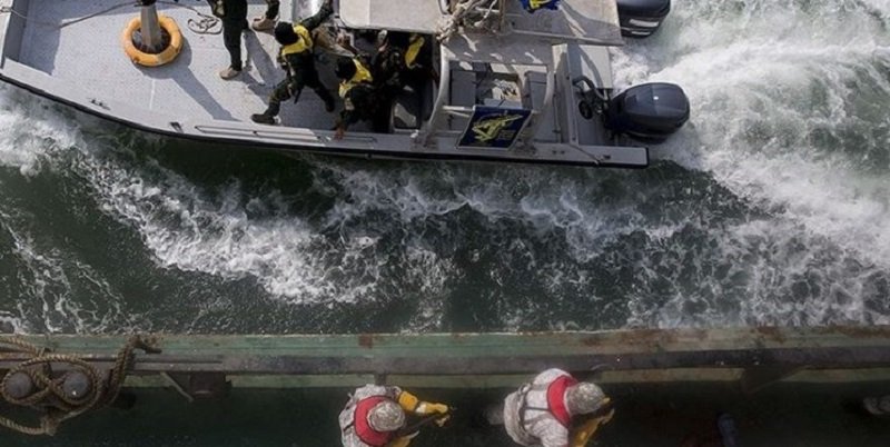 سپاه ۲ شناور در خلیج‌فارس را توقیف کرد+عکس