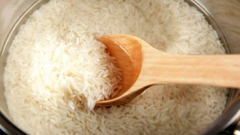 ترفند‌های نگهداری برنج خیس خورده در یخچال