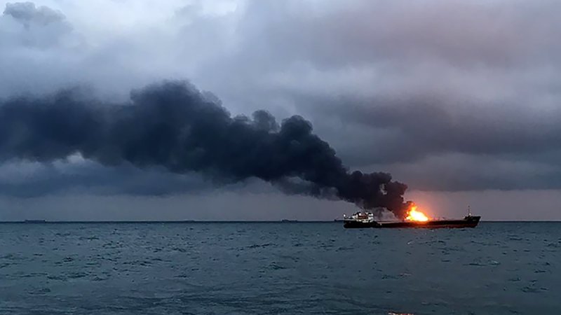 الجزیره مدعی حمله به دو کشتی در دریای سرخ شد 