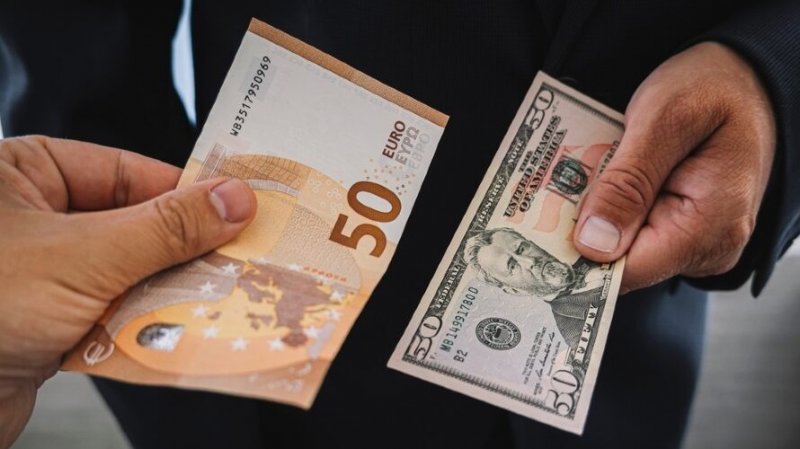 نرخ ارز در بازارهای مختلف 7 بهمن ماه/ یورو گران شد