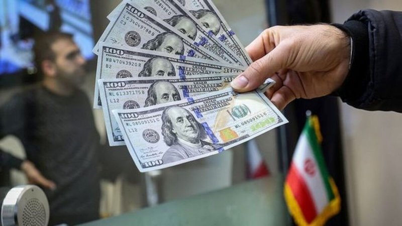 بانک مرکزی نرخ ارز را به قیمت‌های قبلی برمی‌گرداند