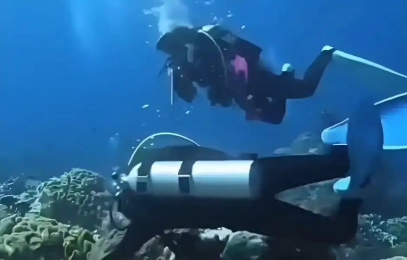فیلمی جالب از زلزله شدید ۷.۲ ریشتری در زیر دریا