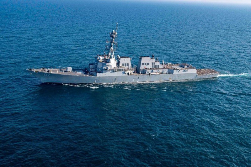ارتش یمن یک کشتی آمریکایی را هدف قرار داد