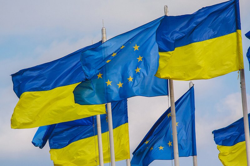تصویب بسته ۵۰ میلیارد یورویی اروپا برای اوکراین در سایه هراس از بازگشت ترامپ