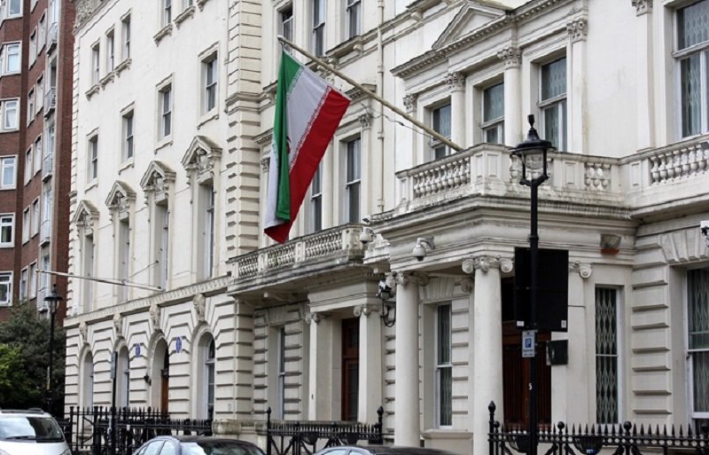 حضور سفیر سوئیس در وزارت‌خارجه در پی کشته‌شدن یک ایرانی