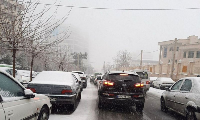 آخرین وضعیت ترافیکی جاده‌ها؛ در کدام محورها برف و باران می‌بارد؟