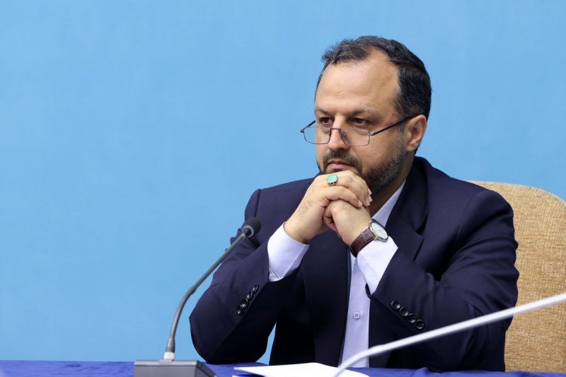 تمرکزمان کنترل نوسانات بازار ارز است