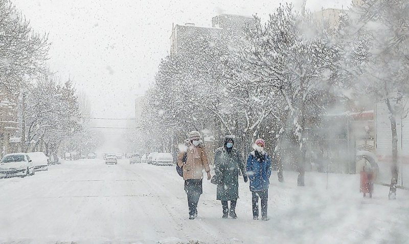 ارتفاع برف در شمیران به یک متر رسید