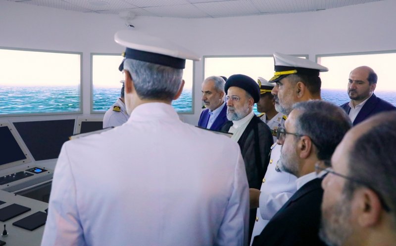 بازدید رئیس جمهور از سامانه شبیه‌ساز پل فرماندهی کشتی + عکس