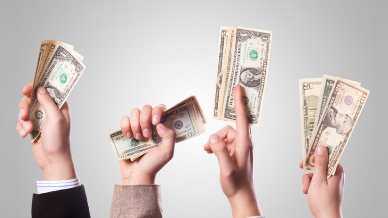 سوءاستفاده دلالان ارز از شهادت رییس‌جمهور/ نهادهای امنیتی در کمین دلالان ارز
