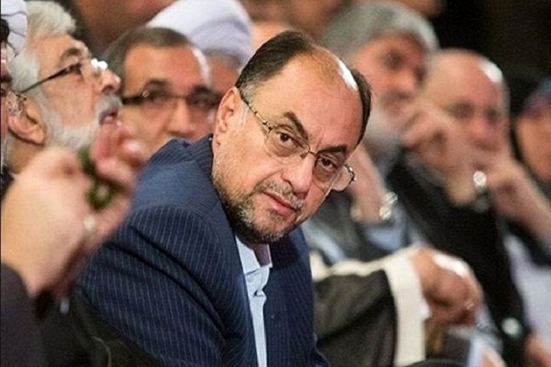 واکنش حقانیان به قطع برق هنگام نشست خبری + فیلم