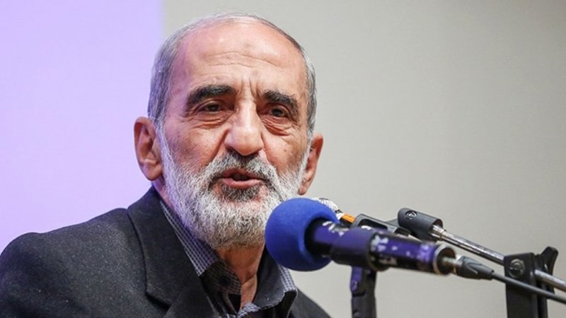 دفاع تمام قد حسین شریعتمداری از قالیباف و حمله به رائفی پور