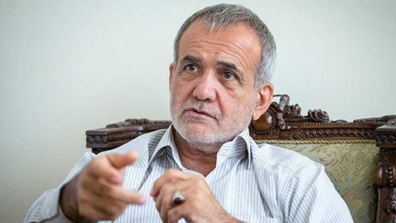 واکنش جالب پزشکیان به درخواست یک خبرنگار برای حضور محکم در مناظرات+ فیلم