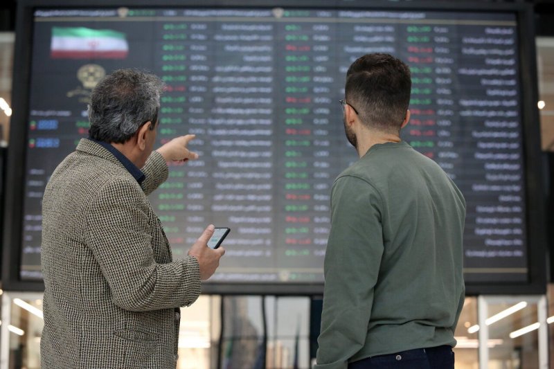 بازار سهام ۳ تیر ماه؛ شاخص کل ۴۳۵۶ واحد رشد کرد