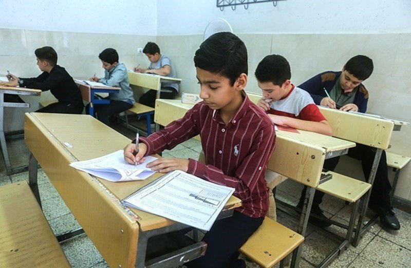 پول زور بدهید؛ اینجا مدرسه دولتی است!