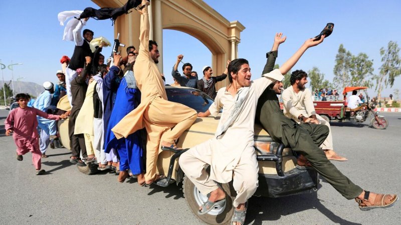 طالبان به افغانی‌های ساکن ایران فراخوان داد