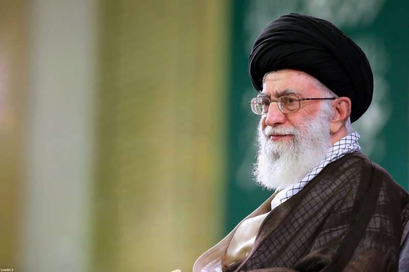 دیدار رئیس جمهور و اعضای هیات دولت چهاردهم با رهبر انقلاب + عکس