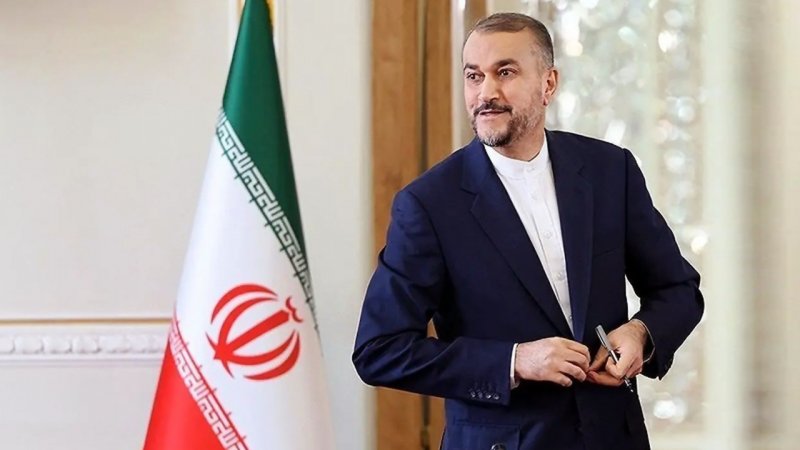 تصاویری جدید از خانواده شهید امیرعبداللهیان در یک مراسم+عکس
