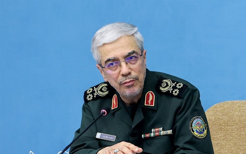 طرح‌های دولت و سپاه بخاطر تأمین مالی تعطیل نمی‌شود