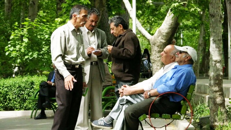 بازنشستگانی که هنوز حقوق نگرفته‌اند بخوانند
