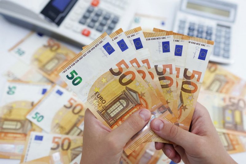  پیش بینی کاهش ارزش یورو در چند ماه آینده
