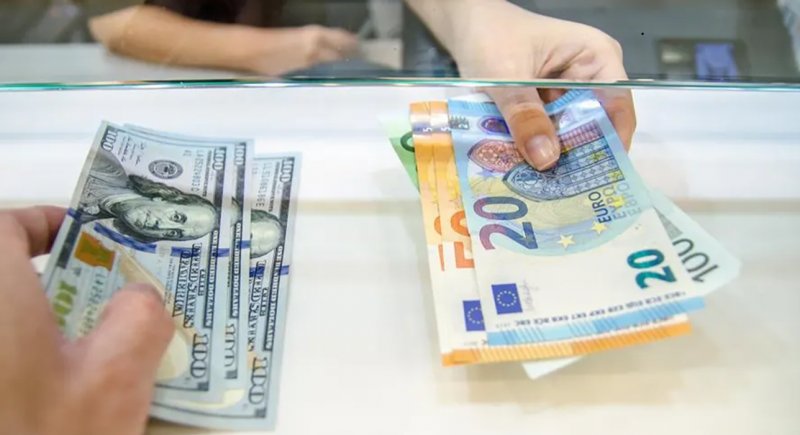 قیمت دلار و یورو در بازارهای مختلف 9 مهرماه