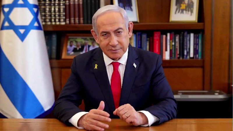 عکسی از فرش ایرانی با نقش لٌری در دفتر کار نتانیاهو!