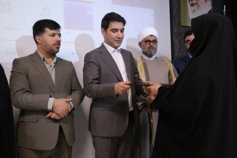  انتصاب اولین فرماندار زن در کردستان + فیلم