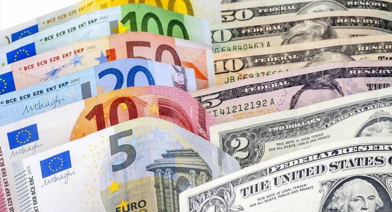 قیمت دلار و یورو در بازارهای مختلف 15 آبان