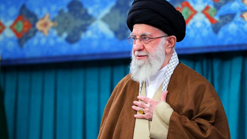 انگشتر نایب امام زمان که رهبری به موزه هدیه داد + عکس