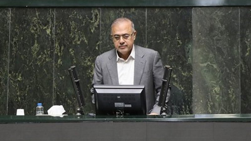 دلایل آشوری تازیانی برای استعفا از نمایندگی مجلس
