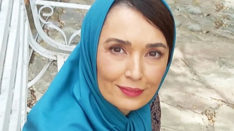 تغییر چهره جالب آتنه فقیهنصیری در ۵۶ سالگی+ عکس