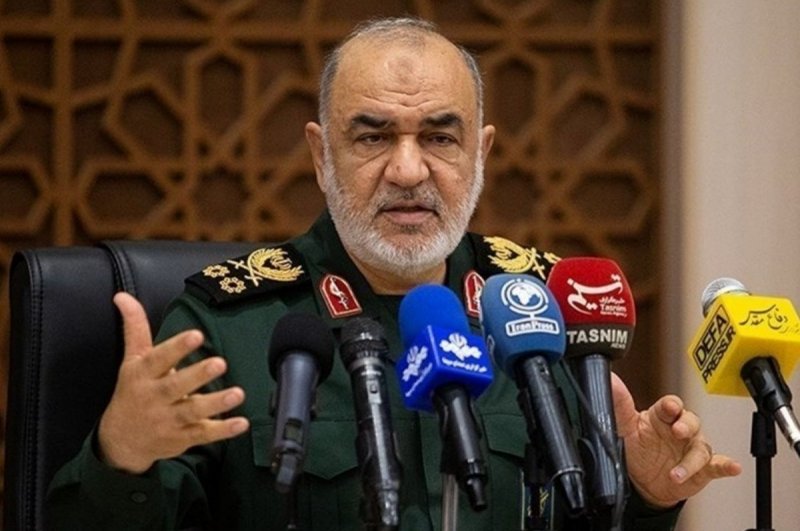 سلامی: به زودی از شهرهای موشکی و پهپادی رونمایی خواهد شد