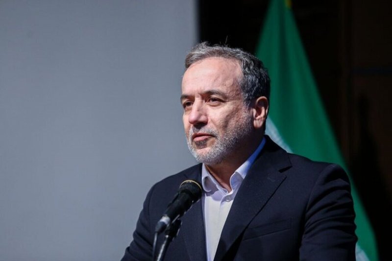 عراقچی: با دولت آمریکا در خصوص هستهای مذاکره نمیکنیم تا به برجام بازگردند
