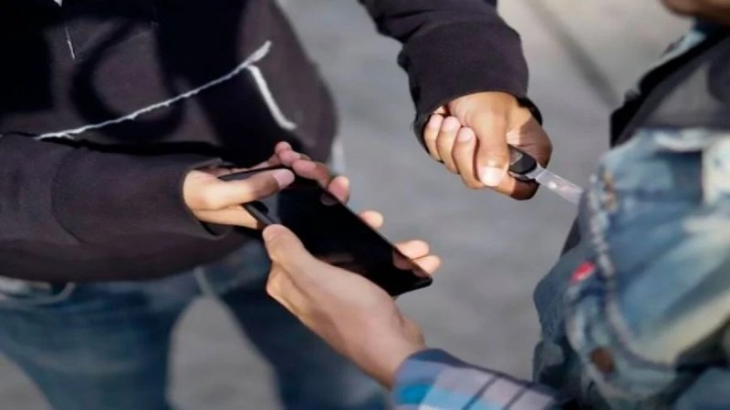 گوشی آقای بازیگر را ۲ میلیون تومان فروختند!