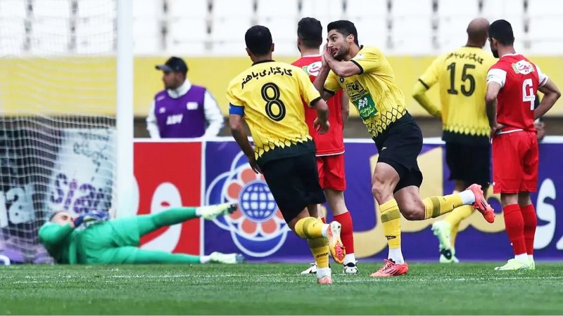 پرسپولیس باید فورا جایگزینی برای ضعیف ترین بازیکنش پیدا کند
