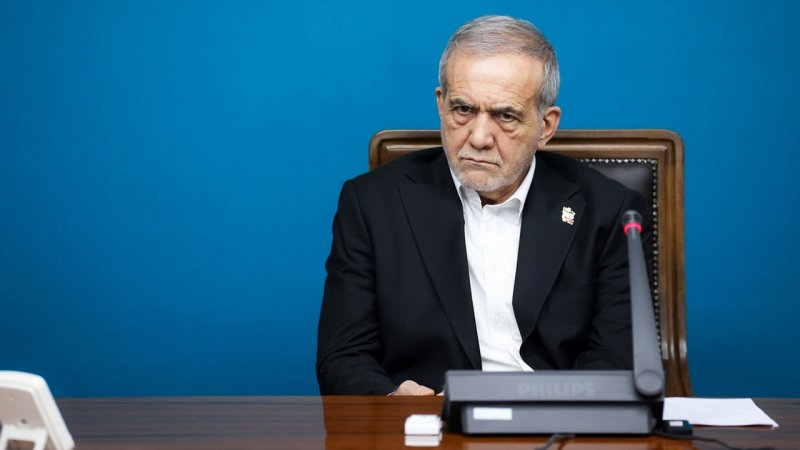 پزشکیان پس از استیضاح همتی گفت من دیگر وزیر اقتصاد معرفی نمی کنم، خود مجلس برود وزیر بگذارد