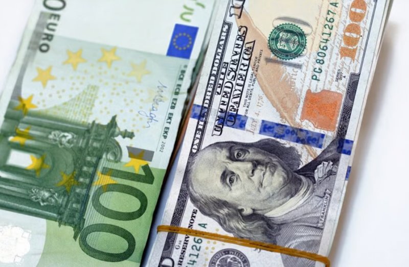 نرخ ارز در بازارهای مختلف 19 فروردین 1404/ دلار و یورو ریزشی شد