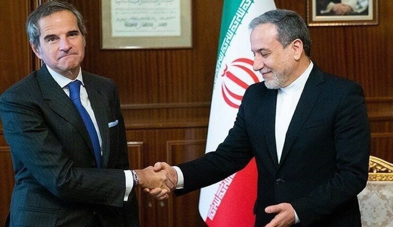 عراقچی: گفتوگو با گروسی مفید بود