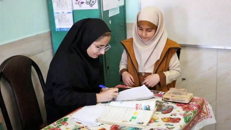 میانگین حقوق معلمان در سال ۱۴۰۴ اعلام شد+ زمان واریز