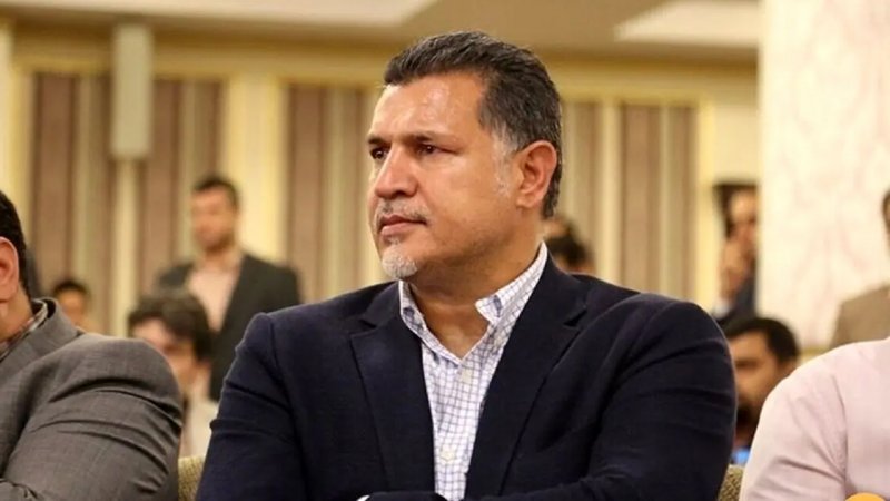 علی دایی: ایران نبودم و به بندرعباس نرفتم/ از کنار مردم بودن شانه خالی نمیکنم