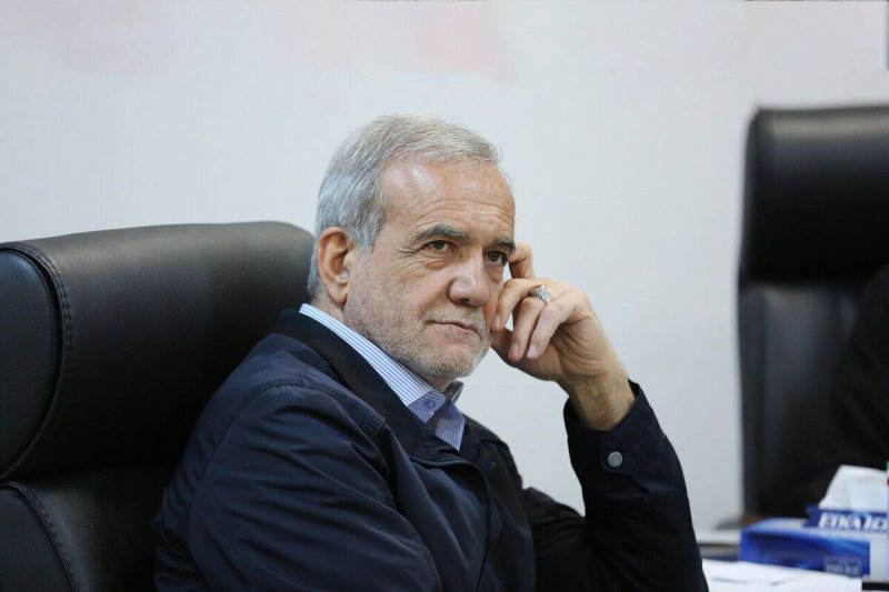 واکنش دفتر رئیسجمهور به ادعای موافقت پزشکیان با ارسال پیامک حجاب