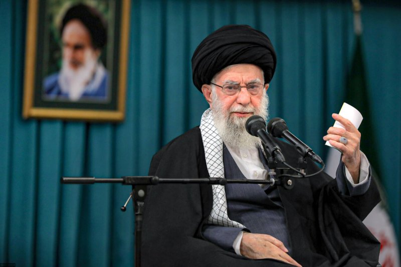  تذکر رهبر انقلاب به طرف آمریکایی در مذاکرات اخیر: یاوه‌گویی نکنند! + فیلم