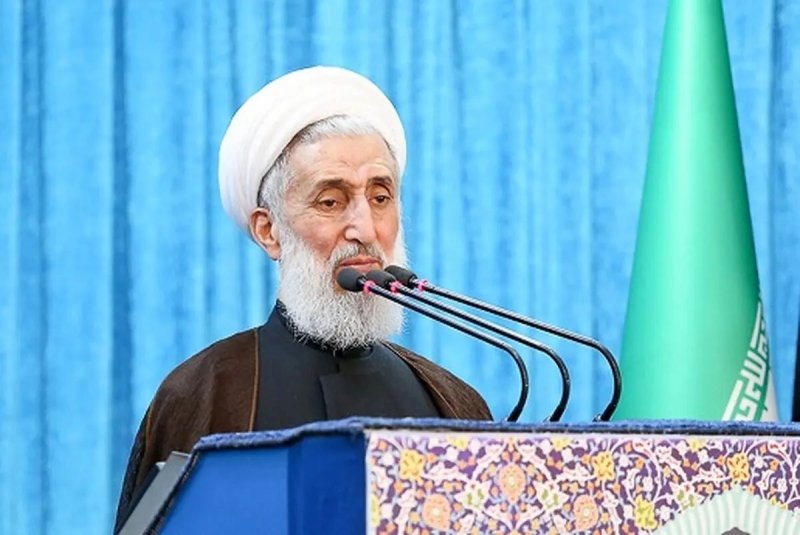 ایران هرگز در برابر قدرت‌های اتمی عقب‌نشینی نکرده است