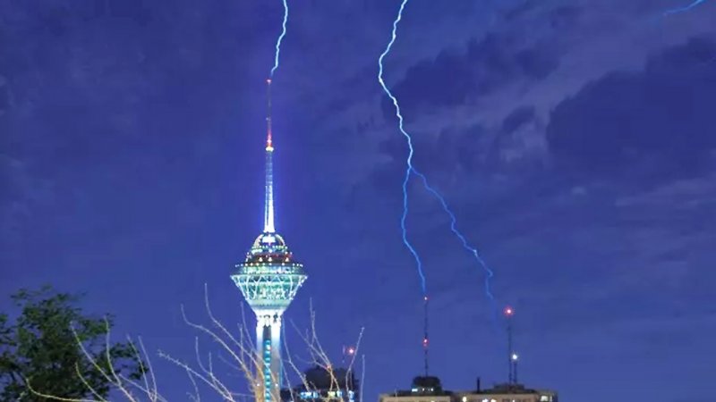 آغاز بارش‌های رگباری در ۱۵ استان طی امروز و فردا / گرد و خاک و توفان در راه این استان ها