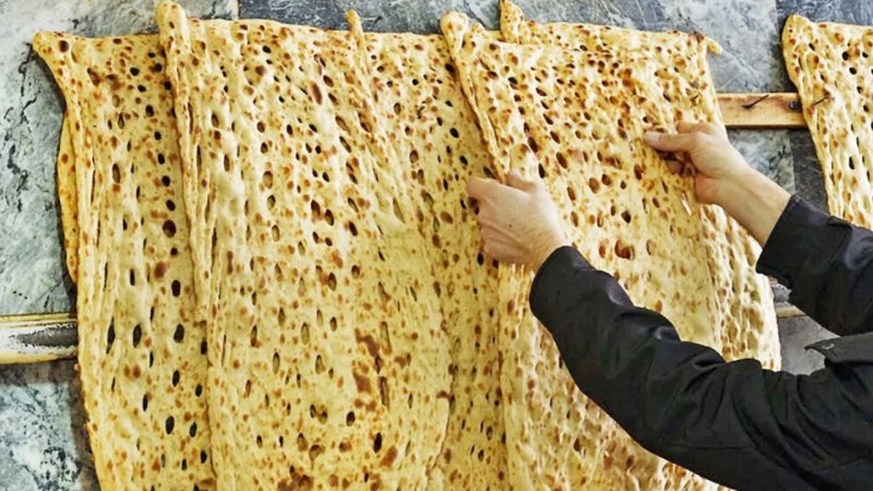 آغاز افزایش قیمت نان در تهران / نان سنگگ ۴۵ هزارتومان شد!
